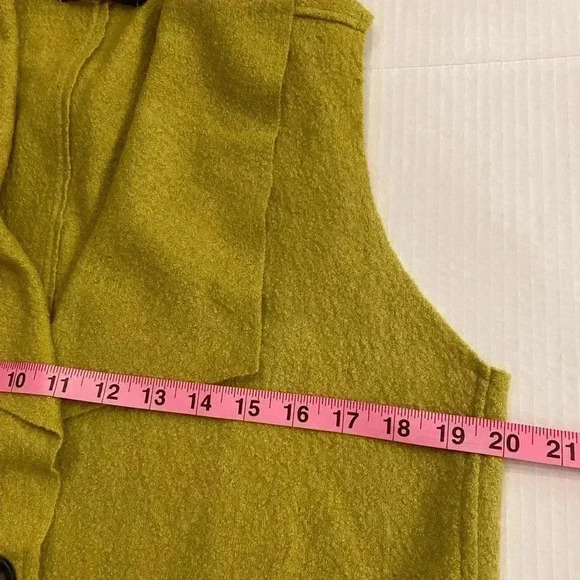 Cut Loose Women’s Vest Wool Boucle Green Buttons Pockets Lapel M-L - Picture 7 of 14